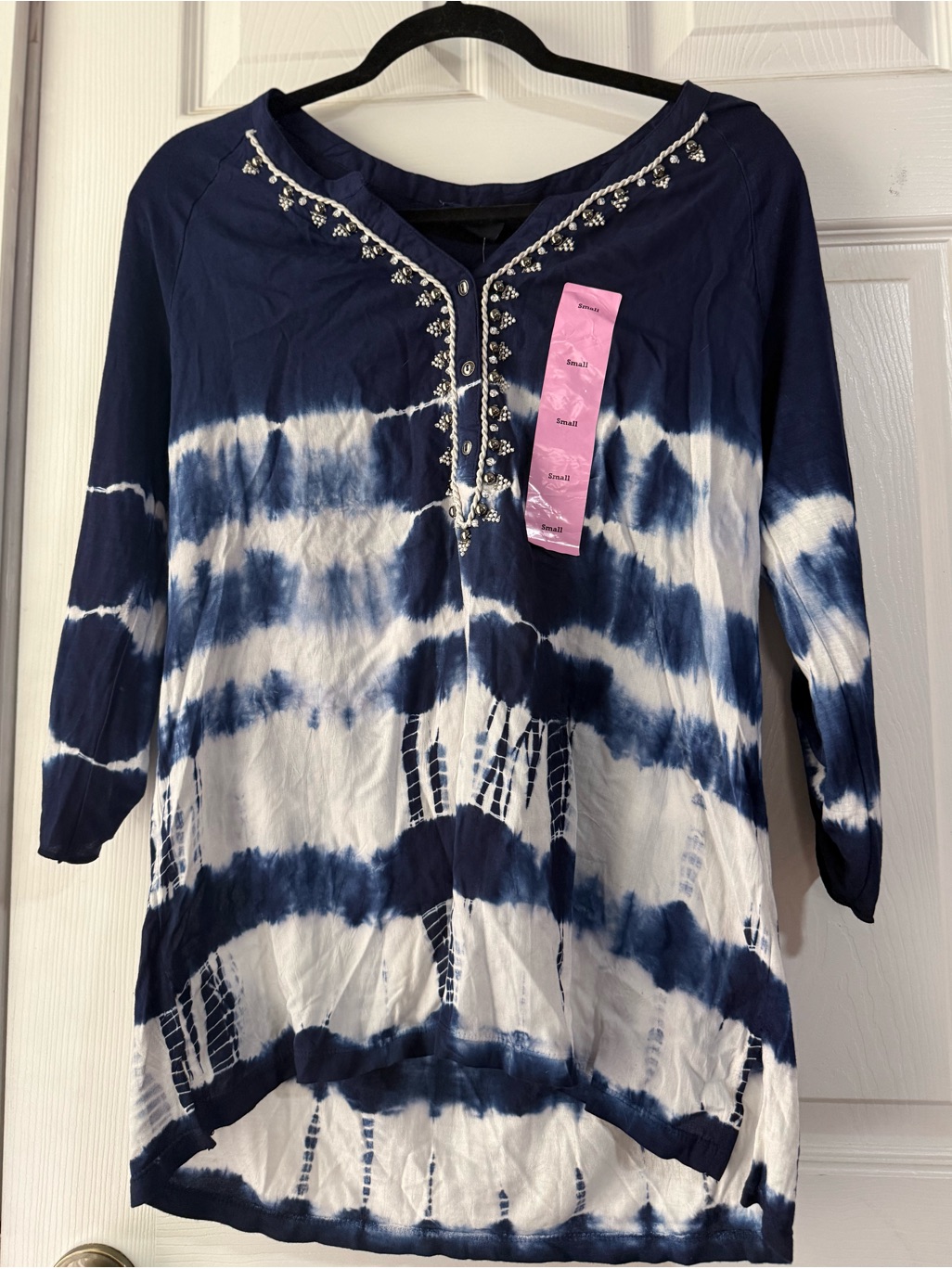 Boho Bandolino Tunic Top Tie Dye Striped Woman’s Small Bead Accent Vneck New